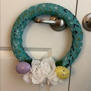 “Egg”cellent wreath. Handmade.